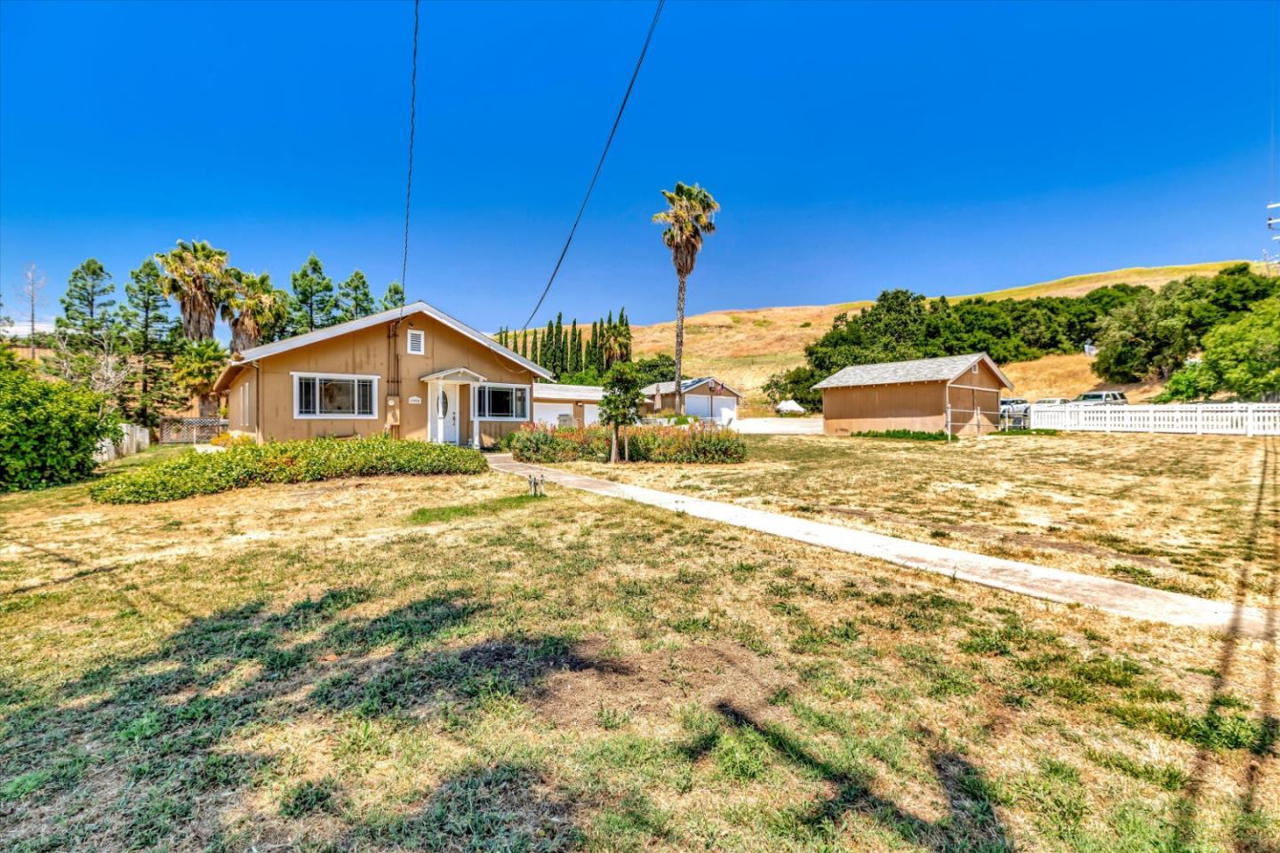 Property Photo:  1995 Old Calaveras Road  CA 95035 