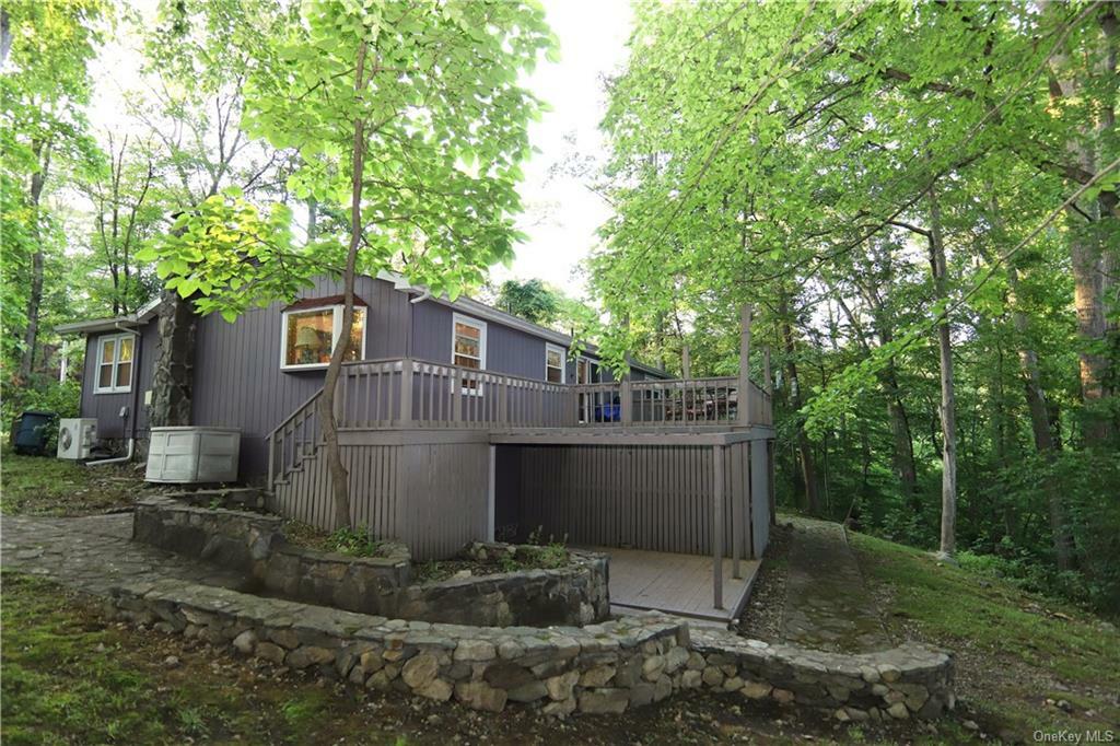 Property Photo:  12 Valerie Lane  NY 10567 