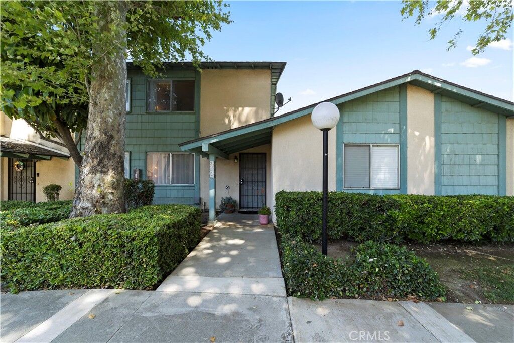 Property Photo: 1374 Wheaton Way CA 92507