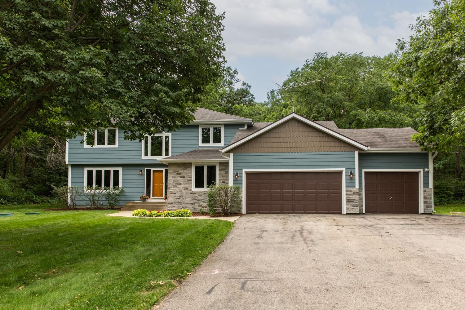 Property Photo: 595 Chelsea Lane NW MN 55901