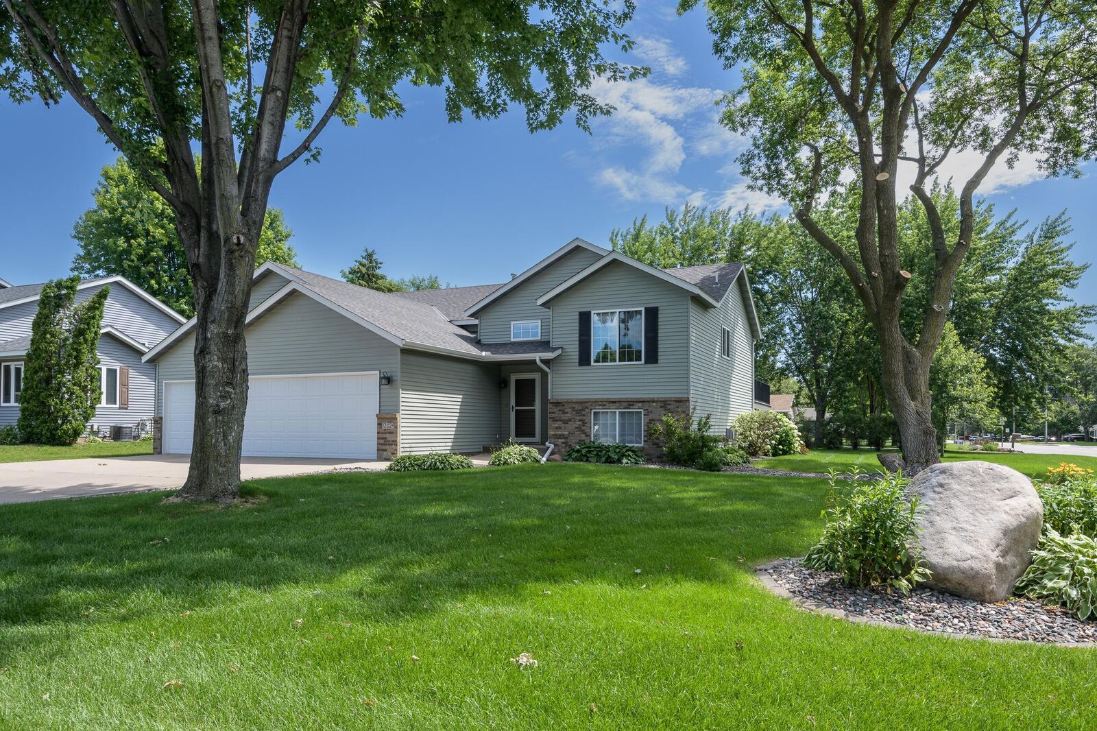 Property Photo: 1202 5th Avenue N MN 56377