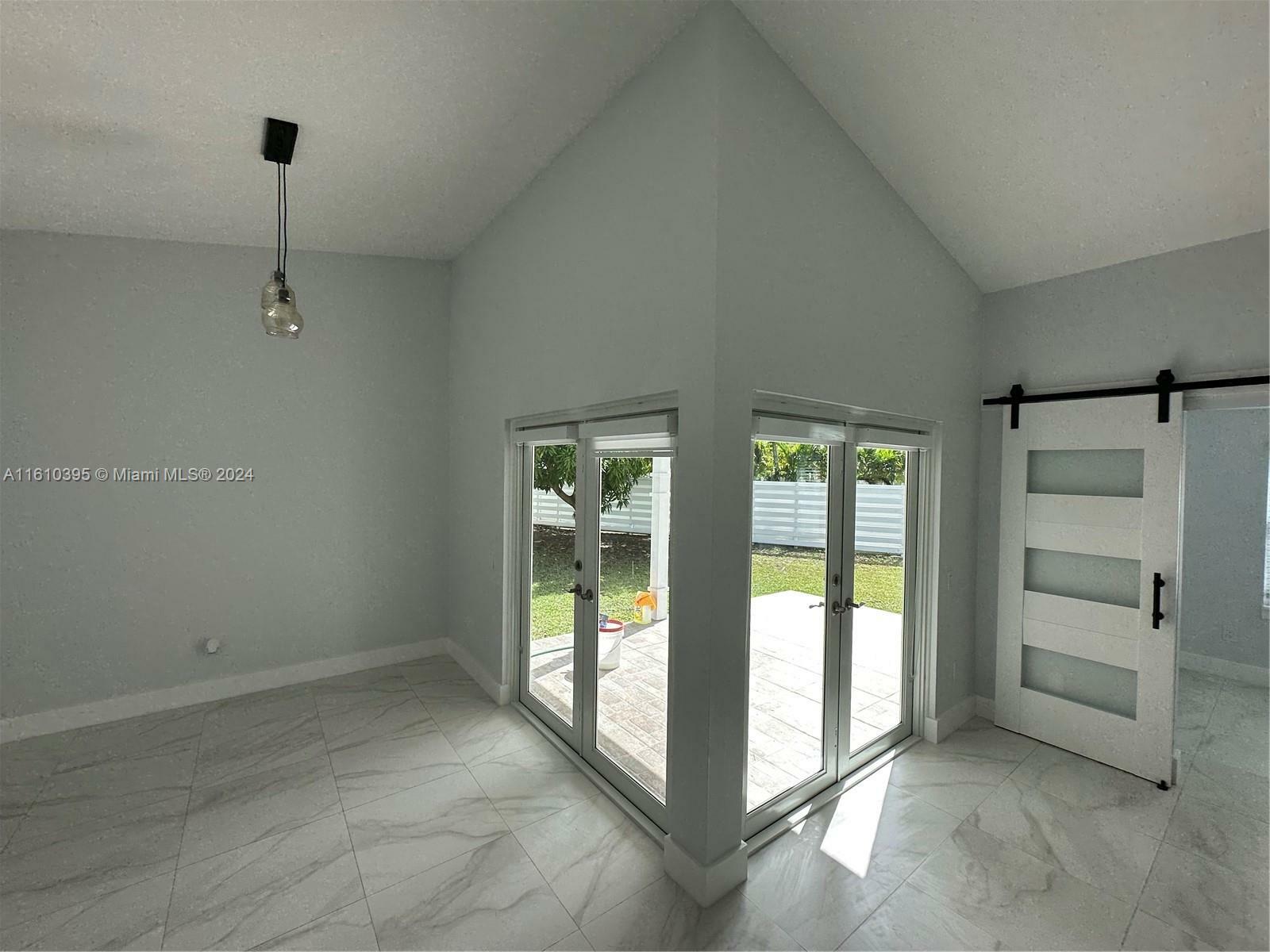 Property Photo:  14568 SW 142nd Ct Cir S  FL 33186 