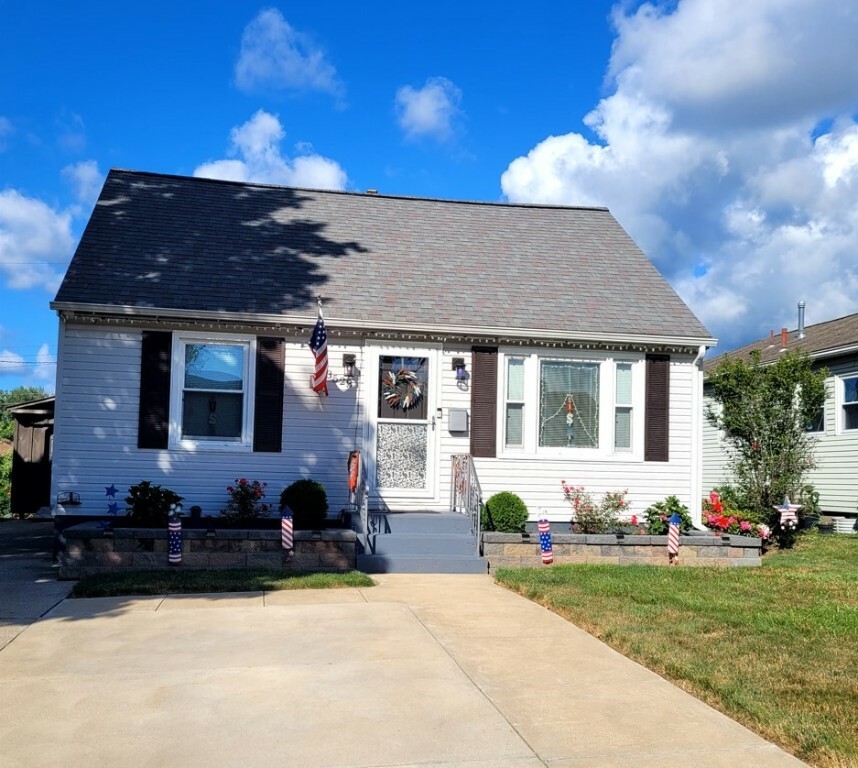 Property Photo:  3523 Oakwood Street  PA 16508 