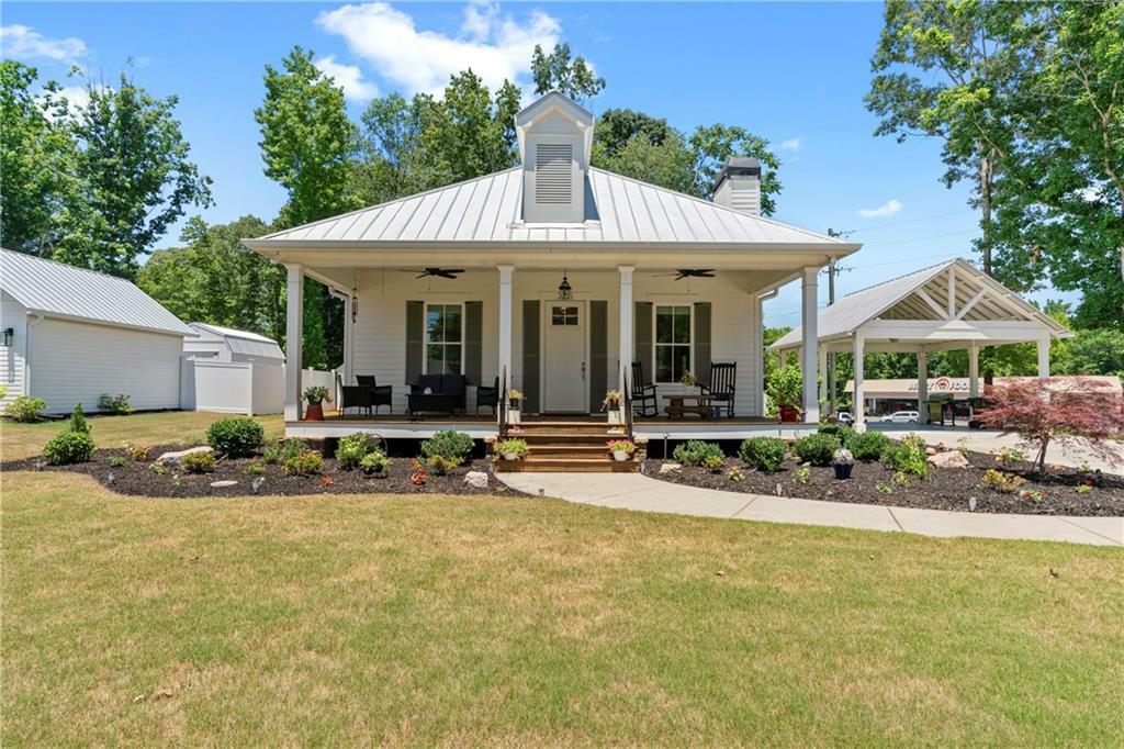 Property Photo:  285 E Underwood Street  GA 30528 