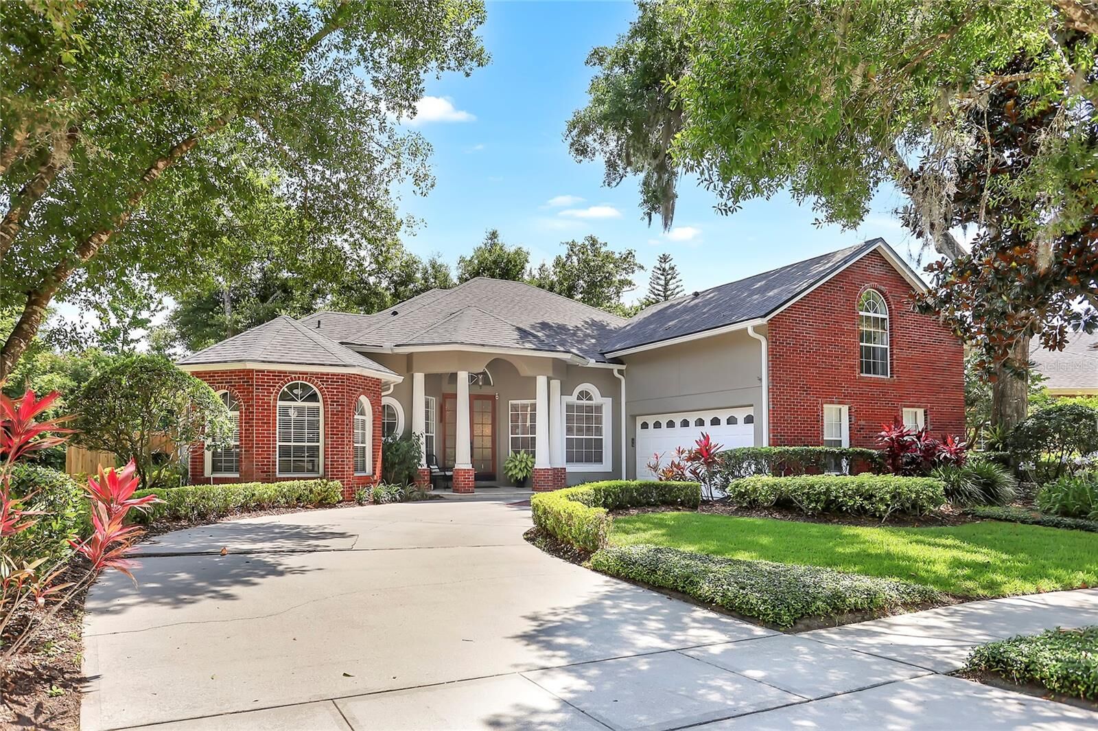 Property Photo:  490 Veracliff Court  FL 32765 