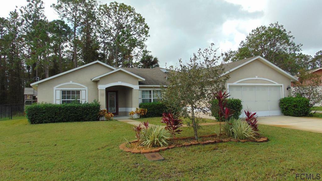 Property Photo:  4 Washwell Place  FL 32164 