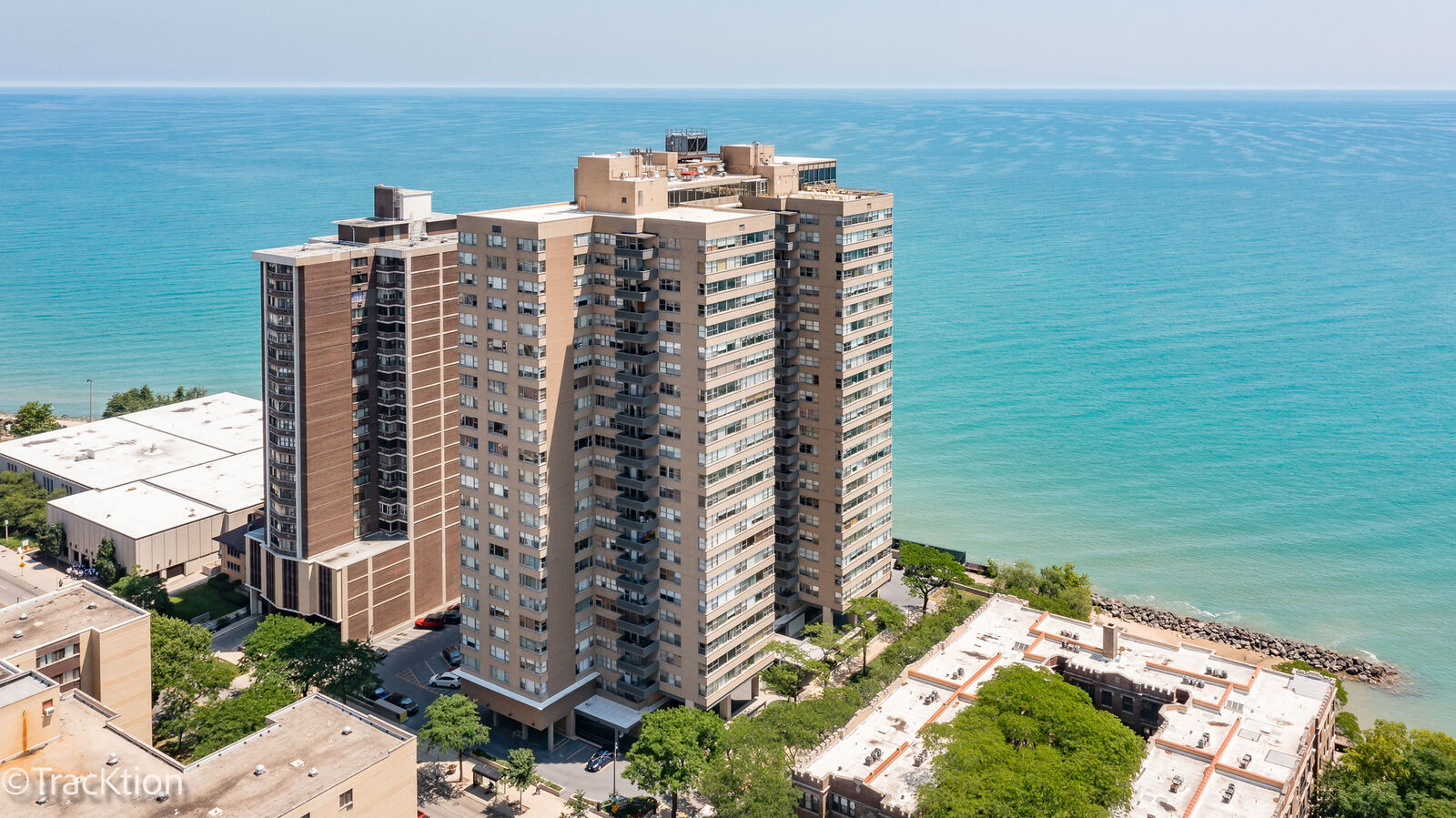 Property Photo: 6301 N Sheridan Road 22L IL 60660