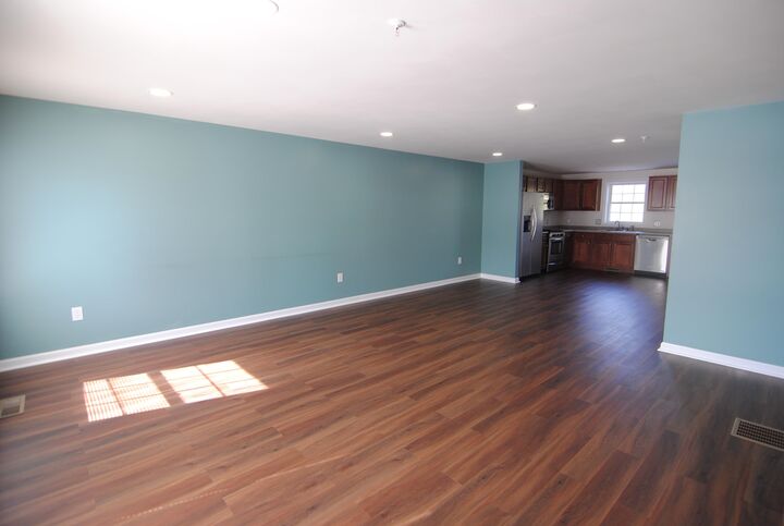 Property Photo: 31 Overlook Circle NH 03051