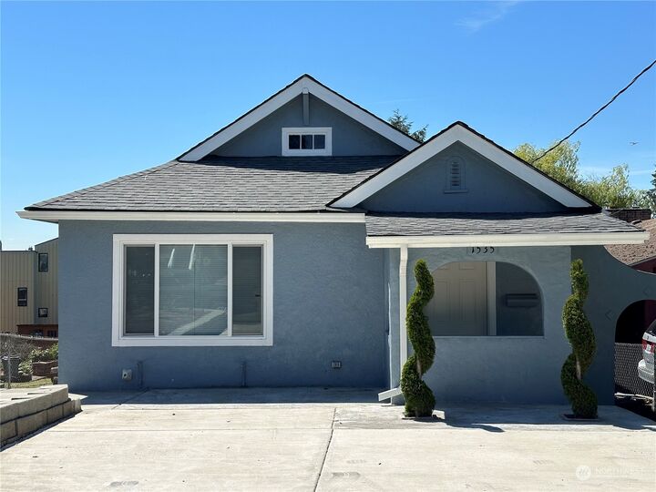 Property Photo:  1535 S Ferdinand Street  WA 98108 