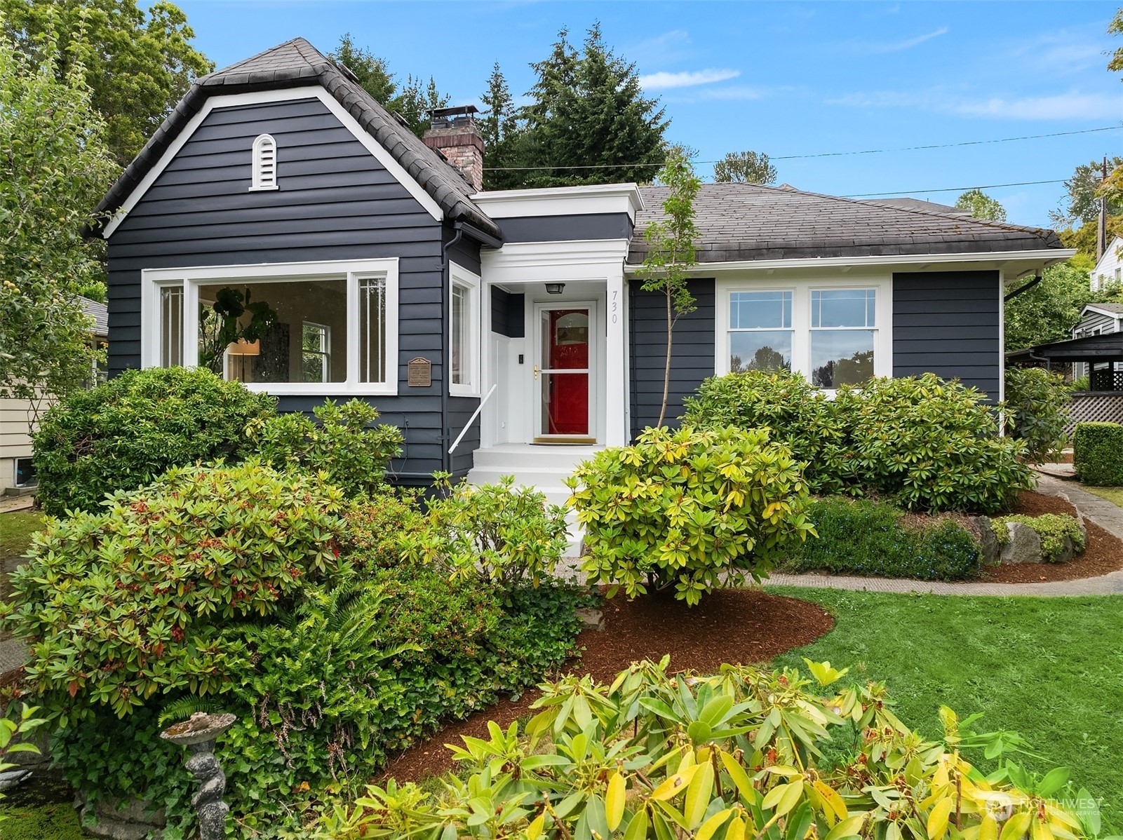 Property Photo:  730 Prospect Avenue N  WA 98031 