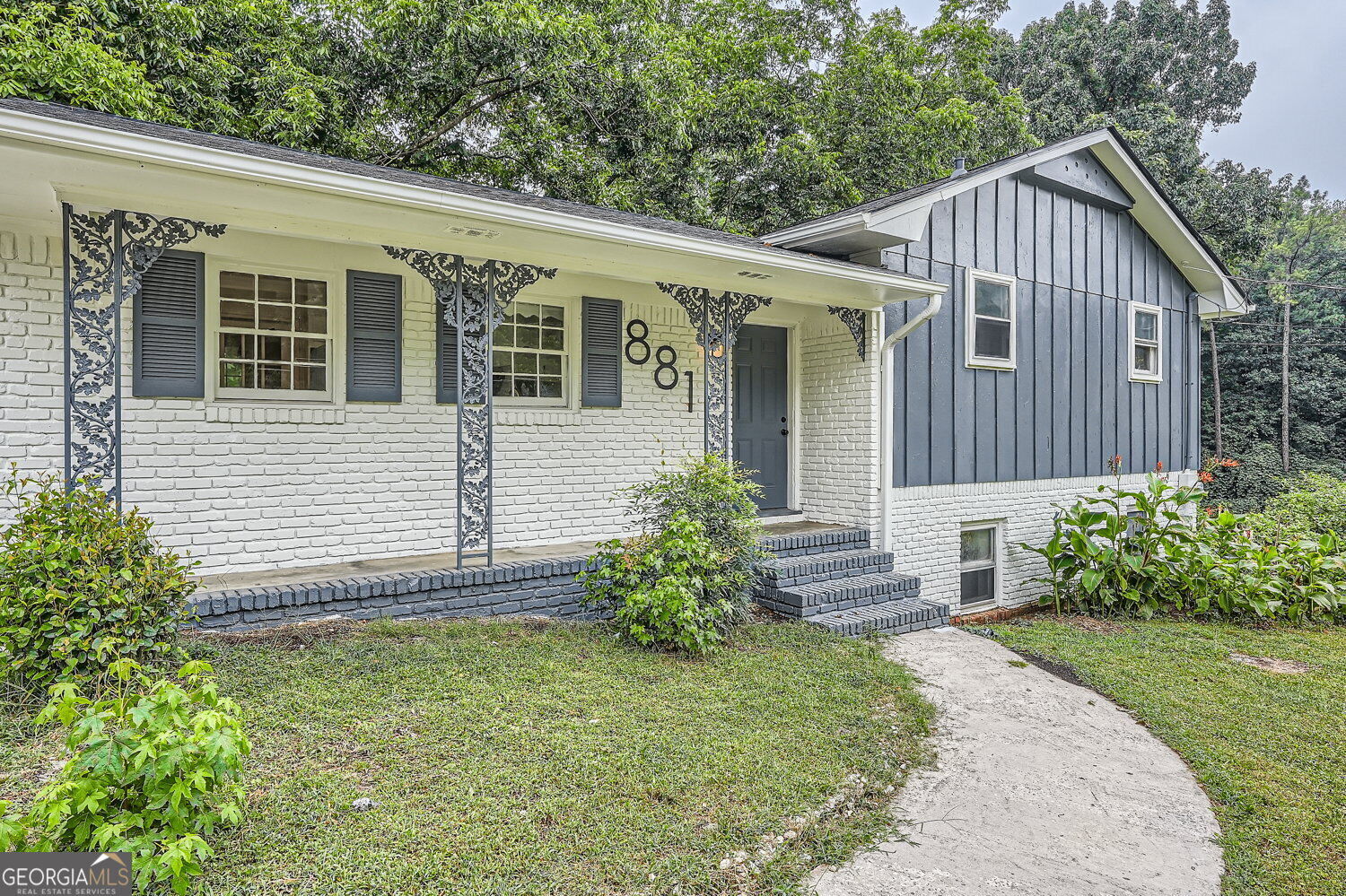 Property Photo: 881 Forrest Circle SE GA 30354