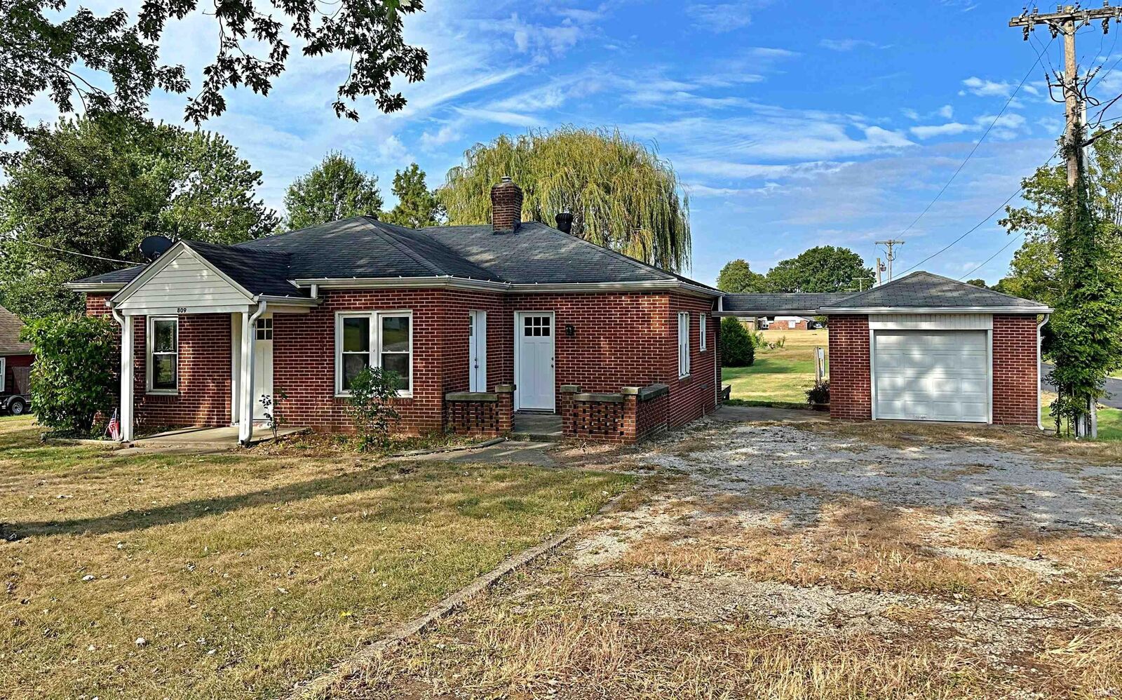 Property Photo:  809 S State Road 57  IN 47501 