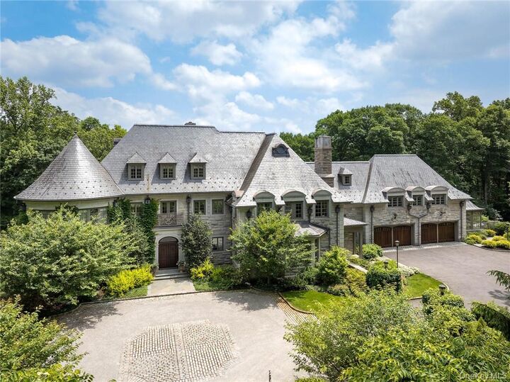17 Cowdray Park Drive  Armonk NY 10504 photo