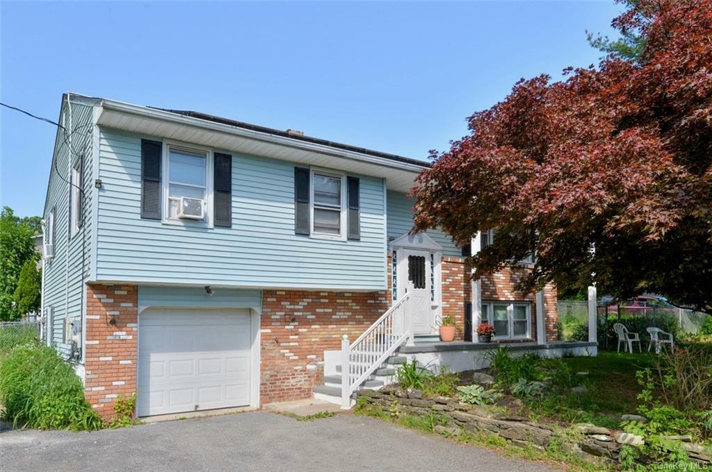 Property Photo:  142 Whipple Road  NY 10940 