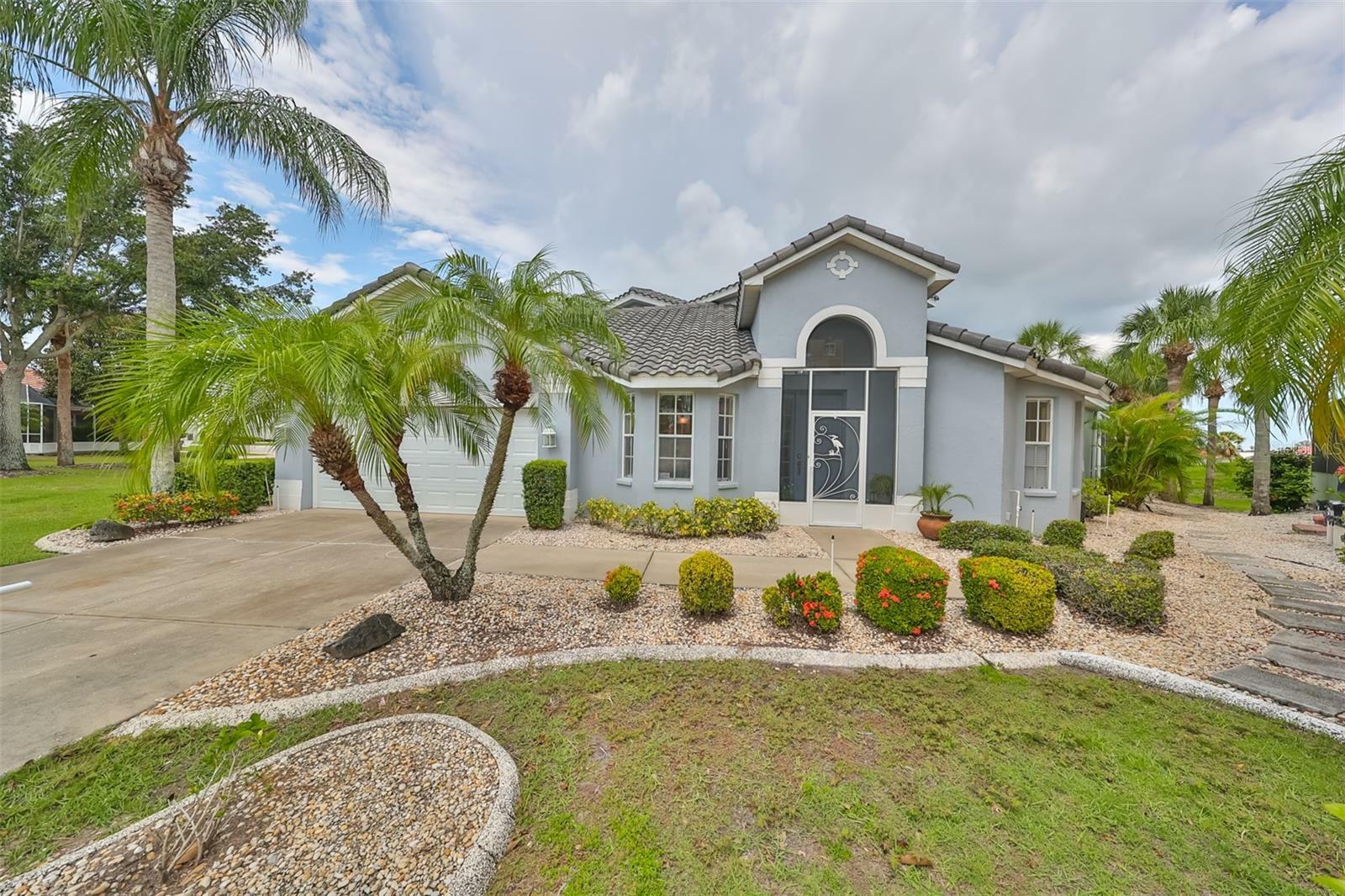 Property Photo:  1907 S Pebble Beach Boulevard 7  FL 33573 