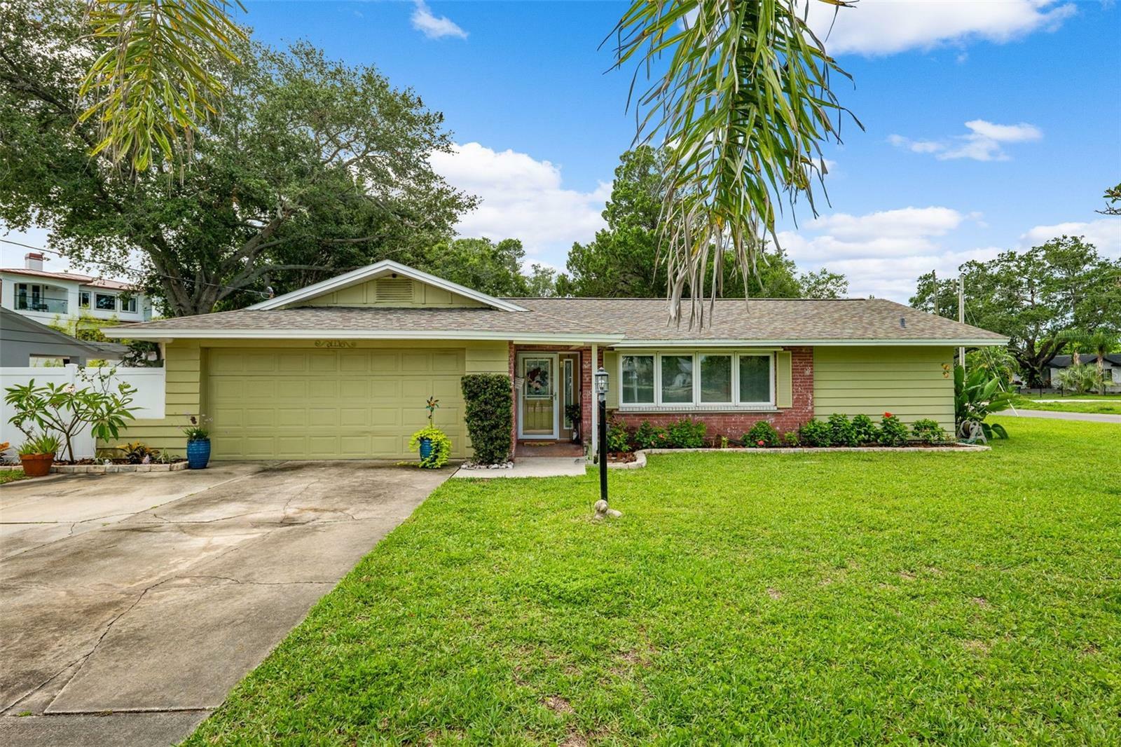 113 Michigan Boulevard  Dunedin FL 34698 photo