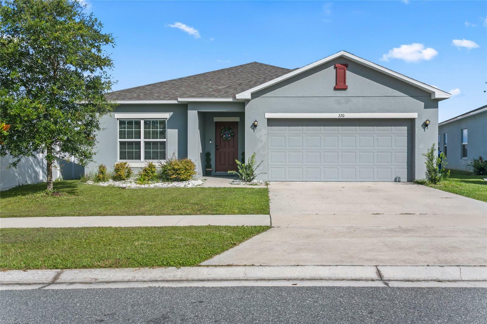 Property Photo:  220 Sparrow Hawk Drive  FL 34736 