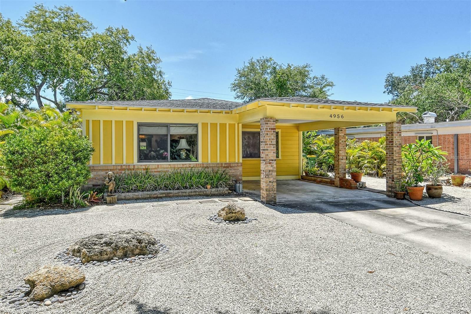 Property Photo:  4956 Stevens Drive  FL 34234 