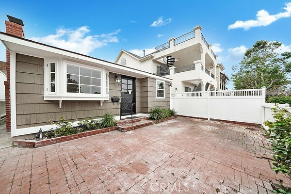 Property Photo:  406 Jasmine Avenue  CA 92625 