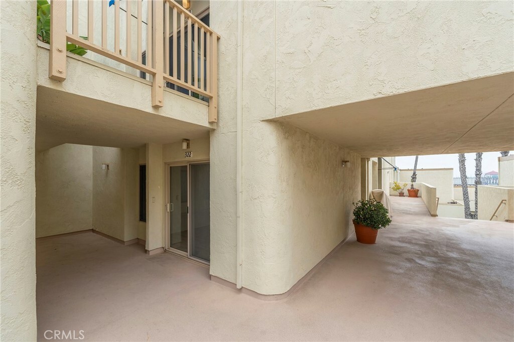 Property Photo:  711 Pacific Coast 322  CA 92648 