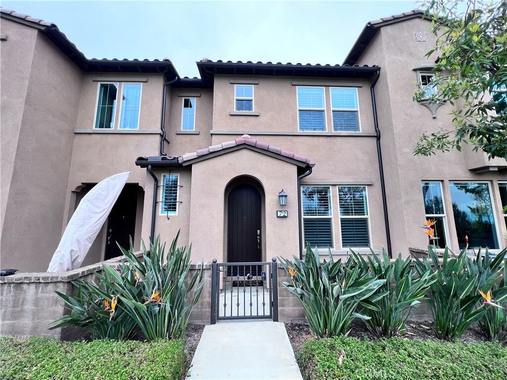 Property Photo:  72 Finch  CA 92630 