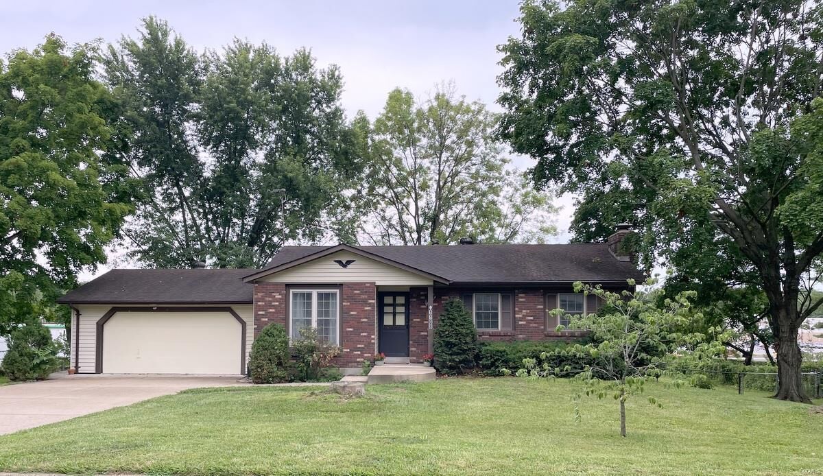 Property Photo: 1108 Caroline Drive MO 63090