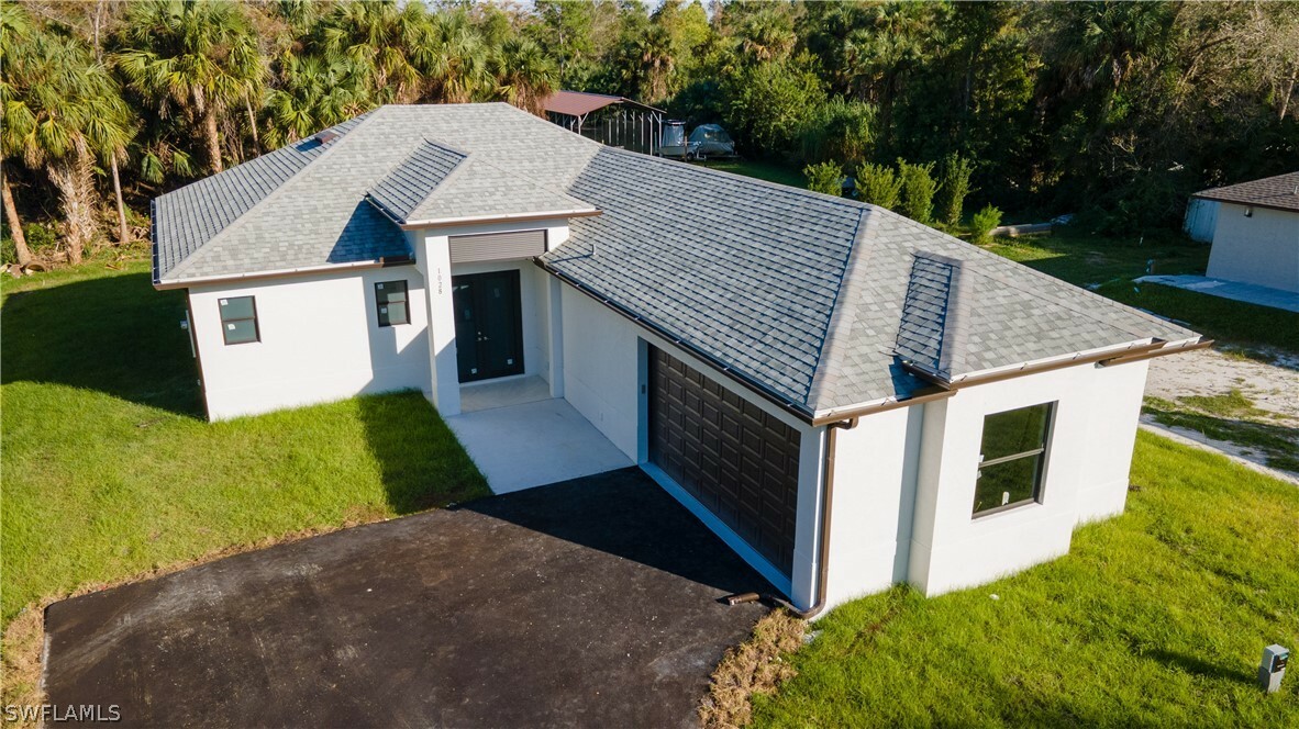 Property Photo:  1028 19th Street SW  FL 34117 