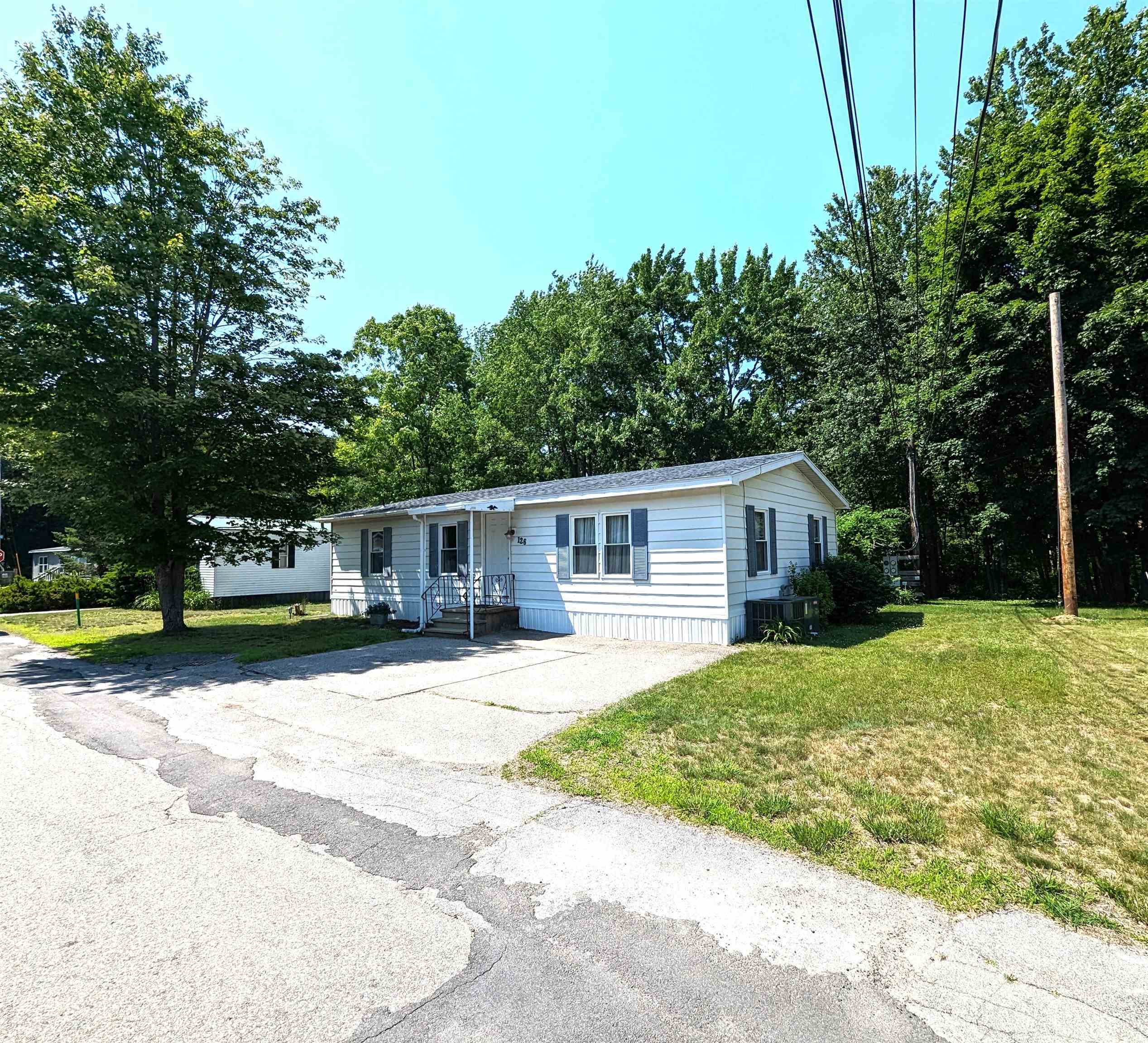 Property Photo:  126 Sherwood Glen  NH 03878 