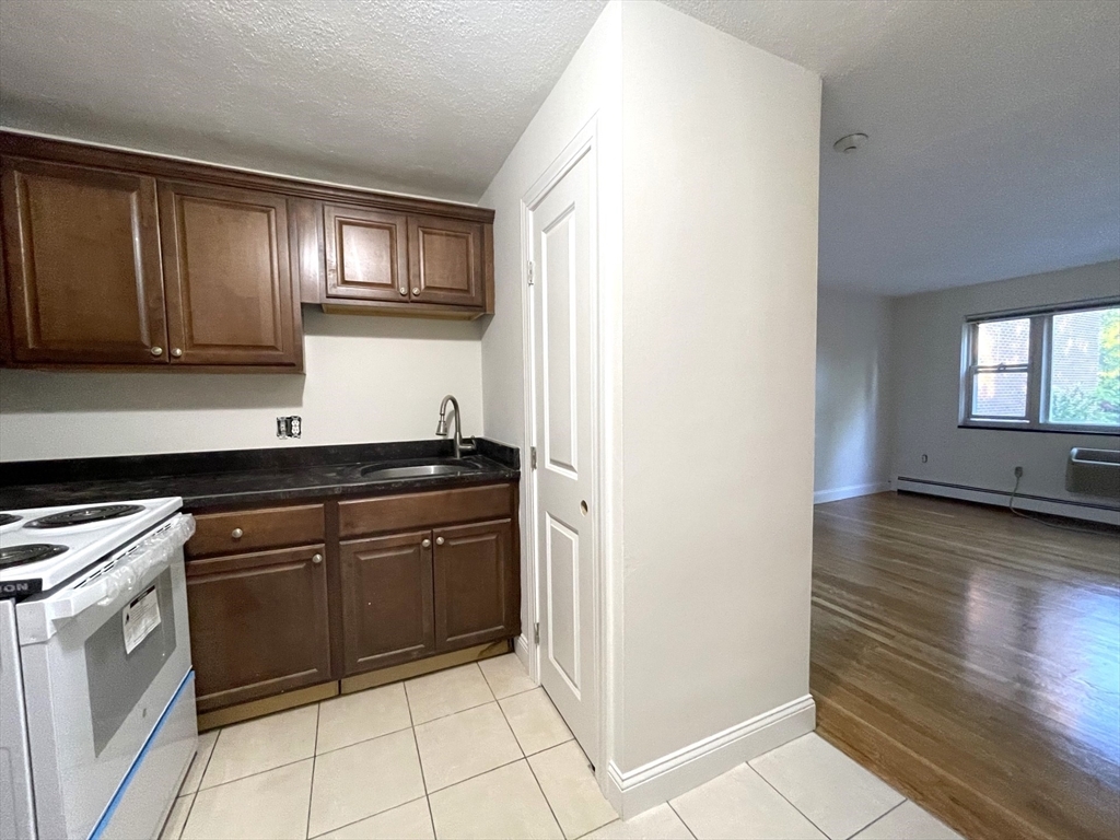 Property Photo: 580 Salem Street 5 MA 01880