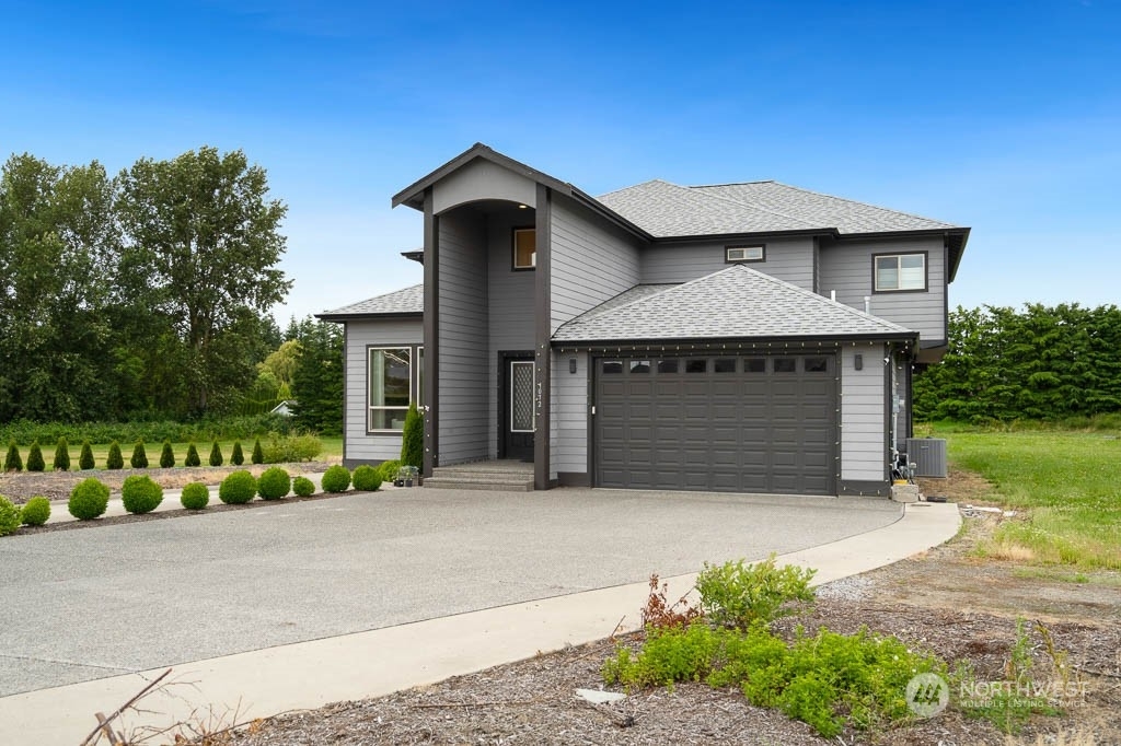 Property Photo:  1072 W 55th Terrace  WA 98226 