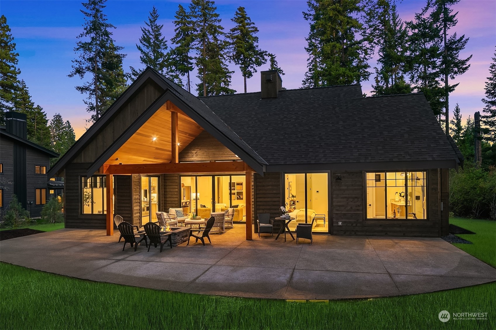 Property Photo:  221 Snowberry Loop  WA 98922 