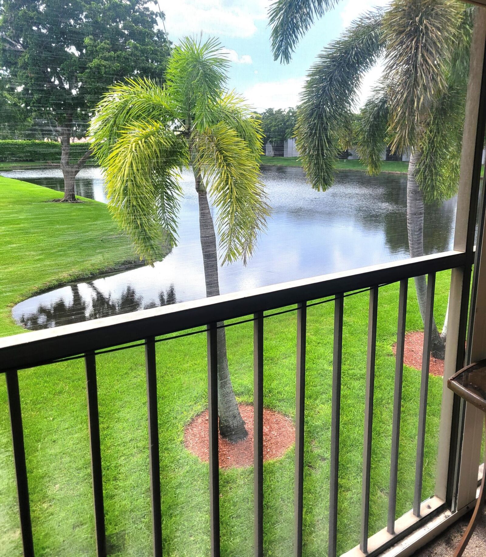 Property Photo:  