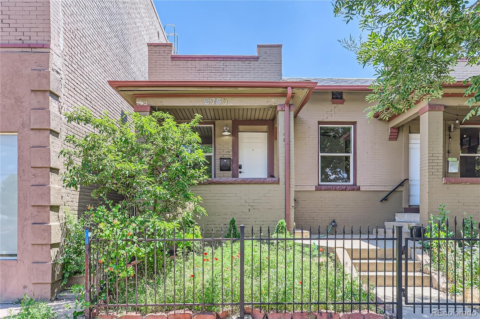 Property Photo:  2750 N Downing Street  CO 80205 