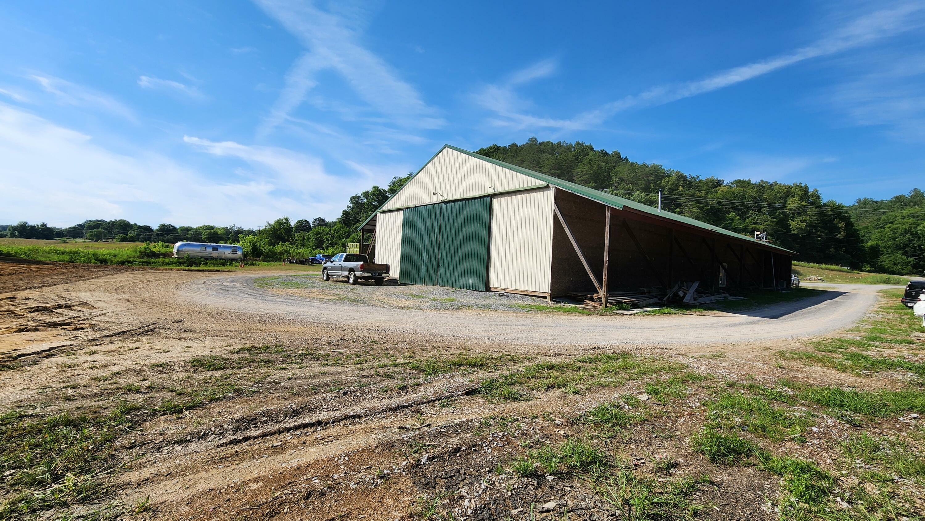 Property Photo:  2980 Jones Cove Road  TN 37876 