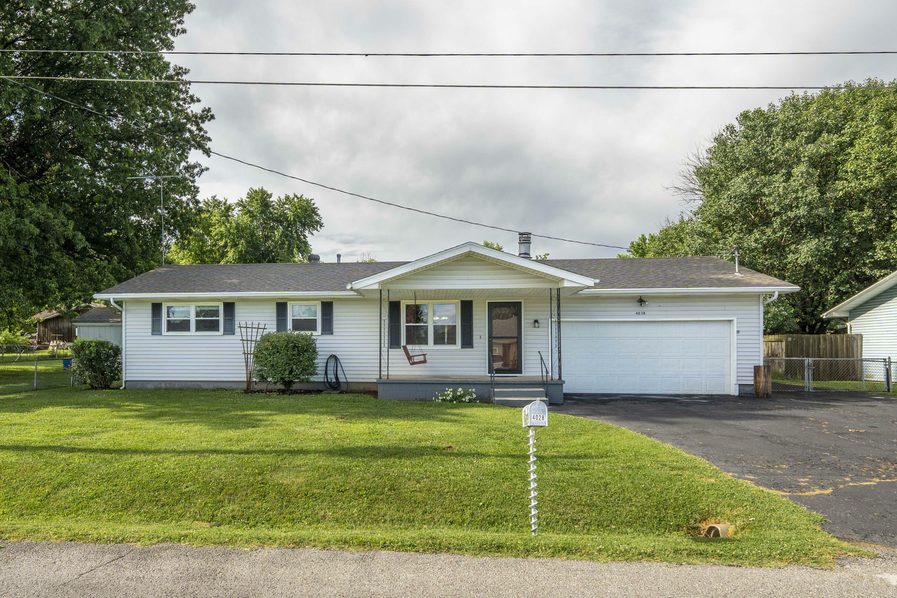 Property Photo:  4028 W Young Street  MO 65803 