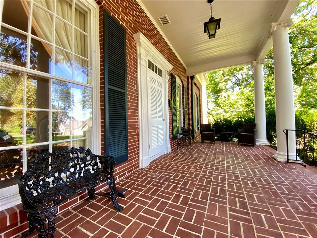 Property Photo:  21 Rockridge Road SW  GA 30165 