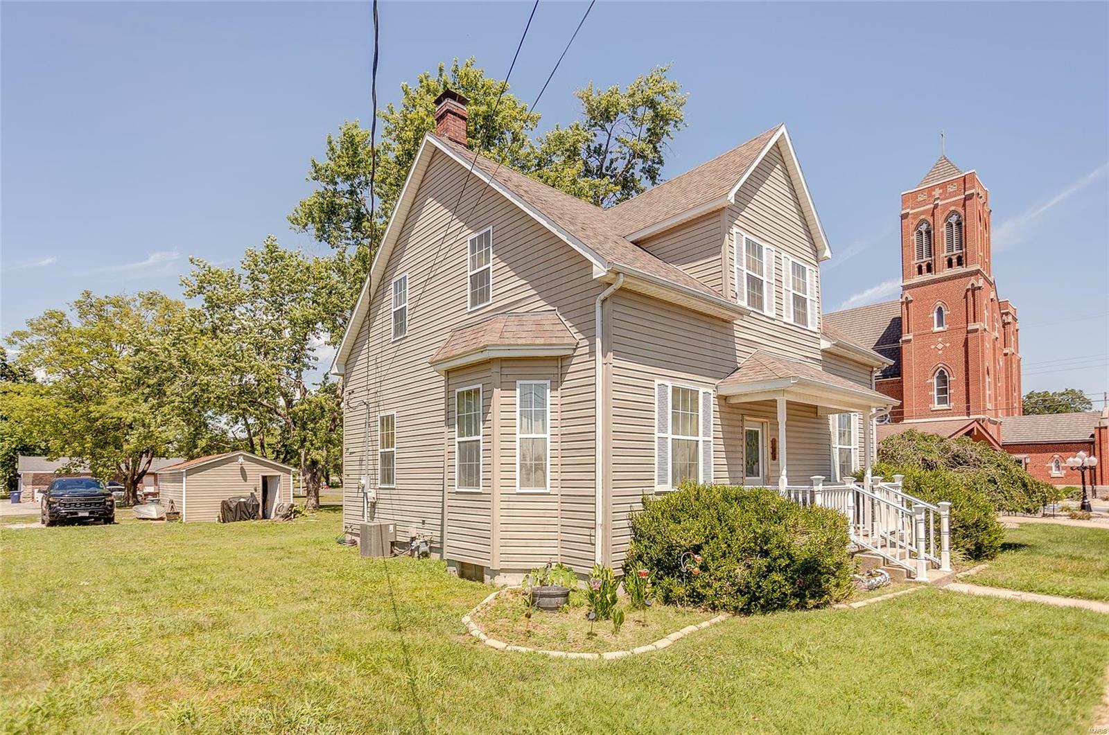 Property Photo:  108 N Broadway  IL 62215 