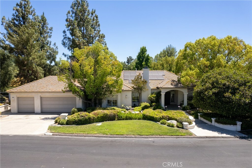 Property Photo:  29845 Puesta Del Sol  CA 92591 