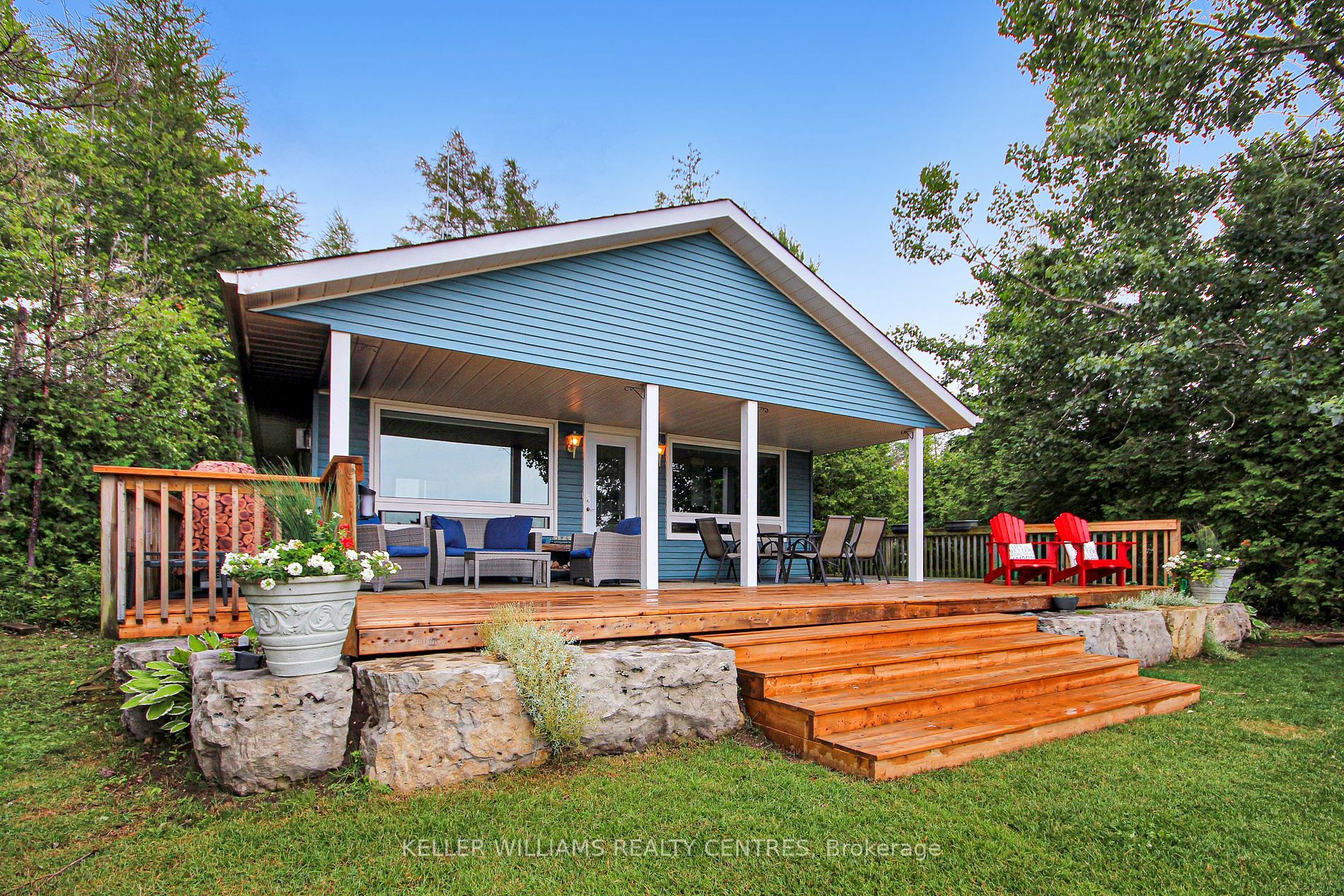 Property Photo:  1208 Sunset Dr  ON N0H 1X0 