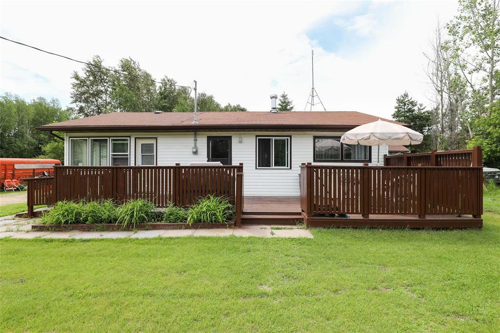 Property Photo:  5 Woodridge Drive  MB R0A 2N0 