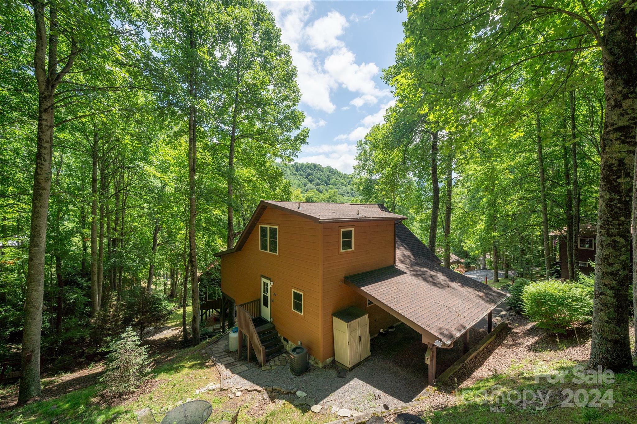 Property Photo:  174 Cottontail Trail  NC 28751 