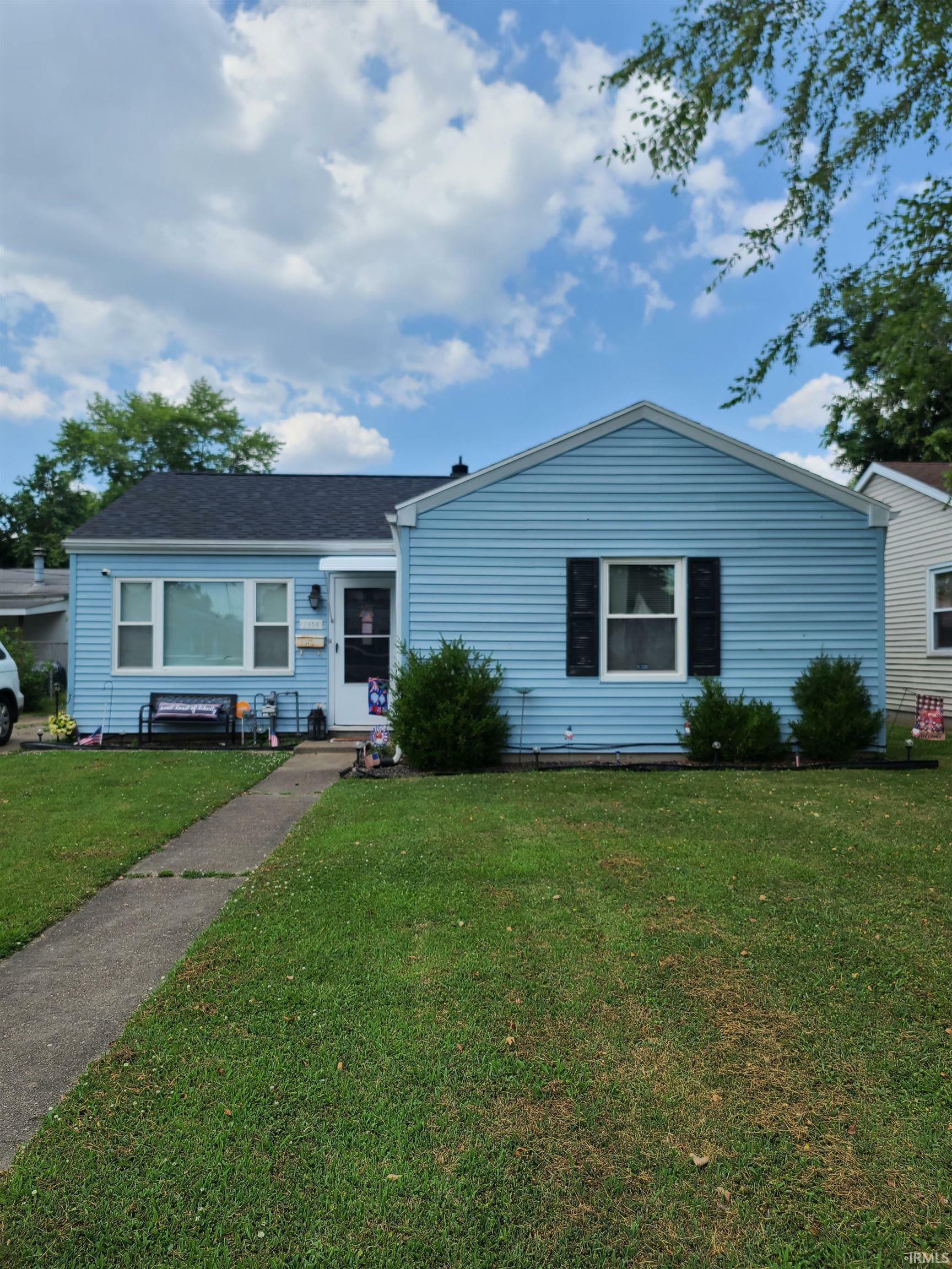 Property Photo: 2454 Ravenswood Drive IN 47714