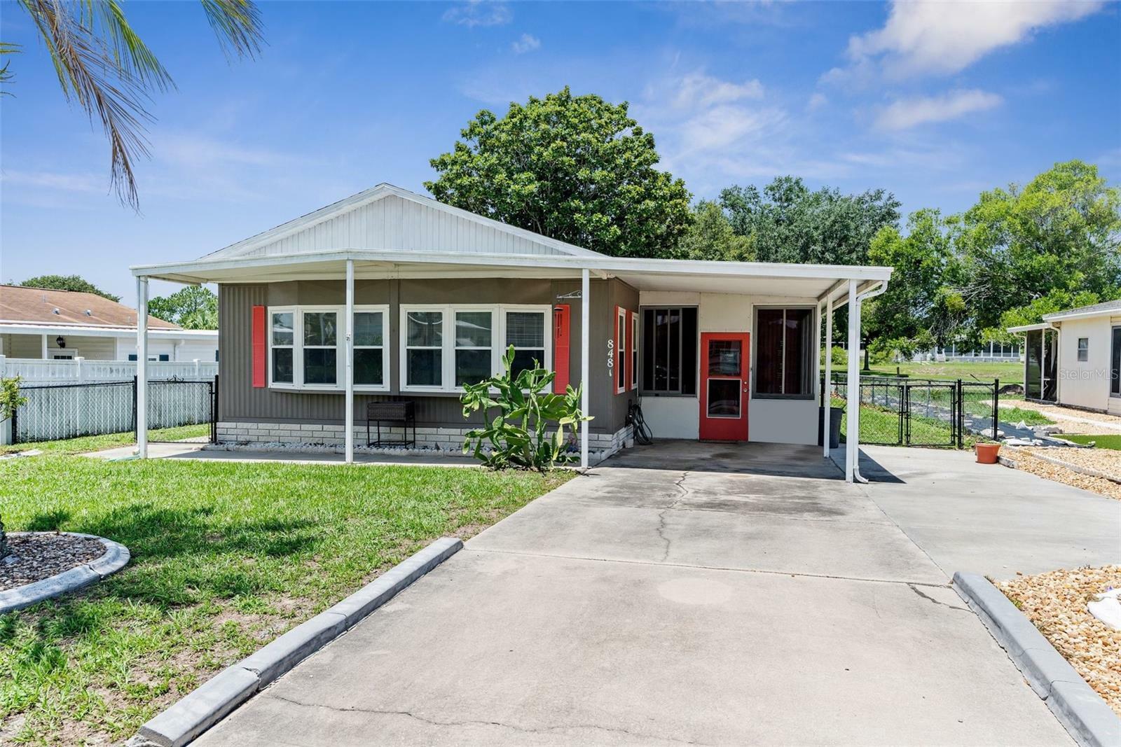 Property Photo:  8481 Dickens Avenue  FL 34613 