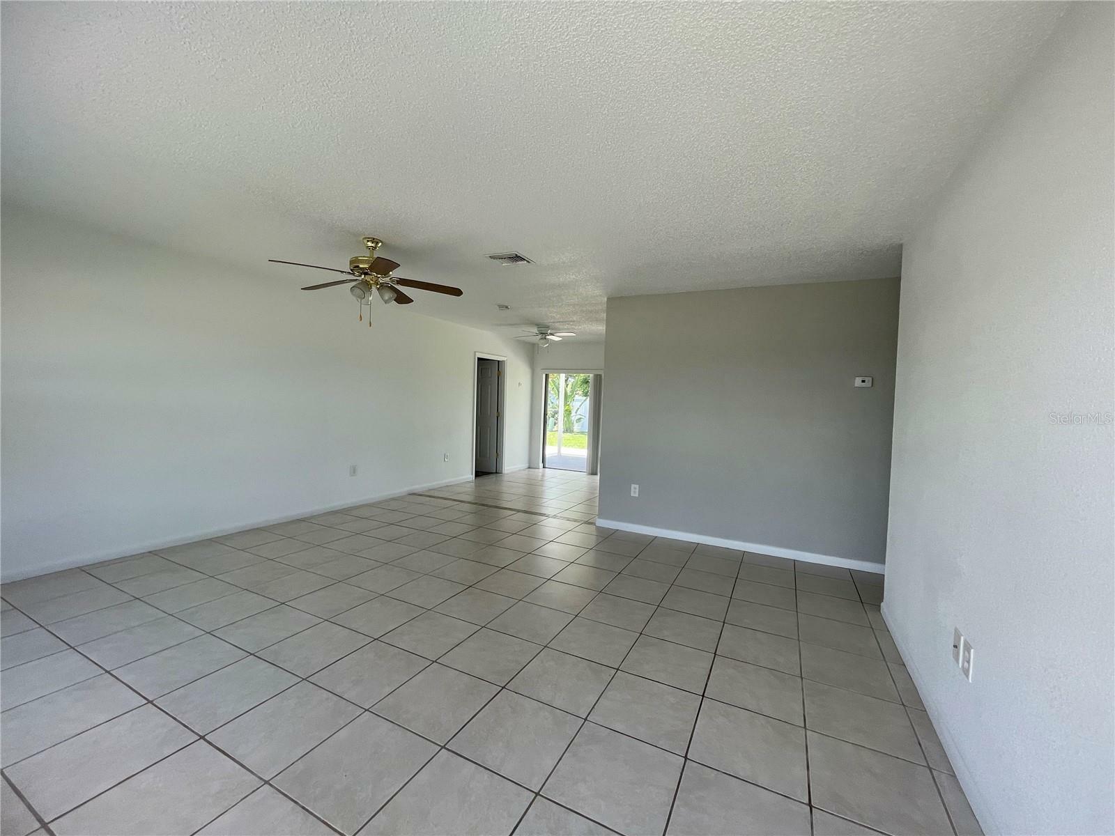 Property Photo:  13620 Romford Avenue  FL 33981 