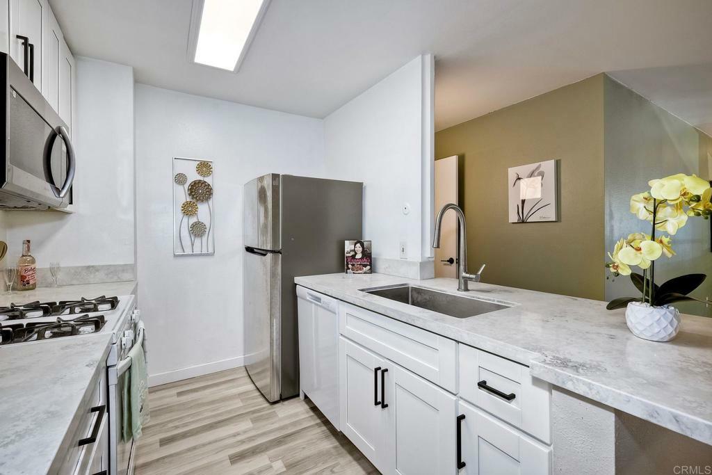 Property Photo:  1621 Hotel Circle S E111  CA 92108 