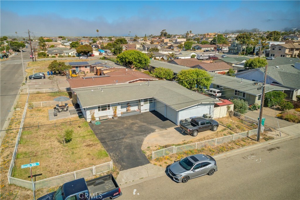 592 S 592 1/2 Ninth Street  Grover Beach CA 93433 photo