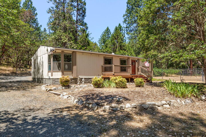 1060 Walker Road  Grants Pass OR 97527 photo