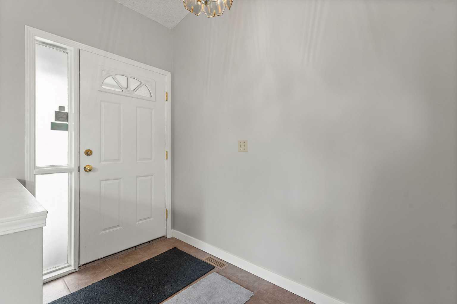 Property Photo:  1046 Suncastle Drive SE  AB T2X 2X1 