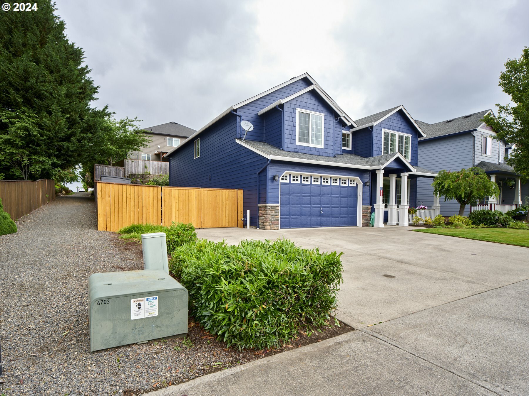 Property Photo:  3902 NE 93rd St  WA 98665 