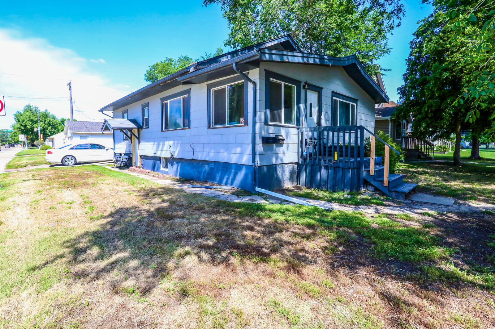 Property Photo:  803 N Lloyd St  SD 57401 